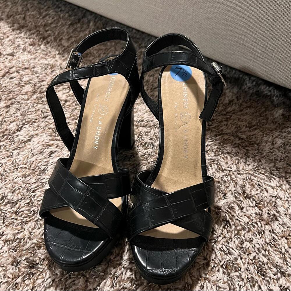 Chinese Laundry Black Strappy Heels